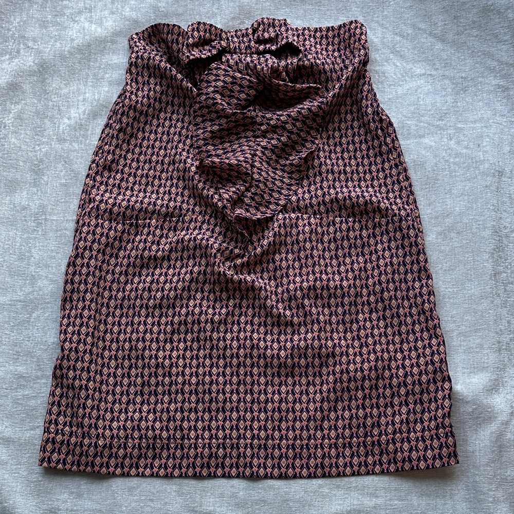 GAP Geometric Pencil Skirt with front pockets in Pink and Black